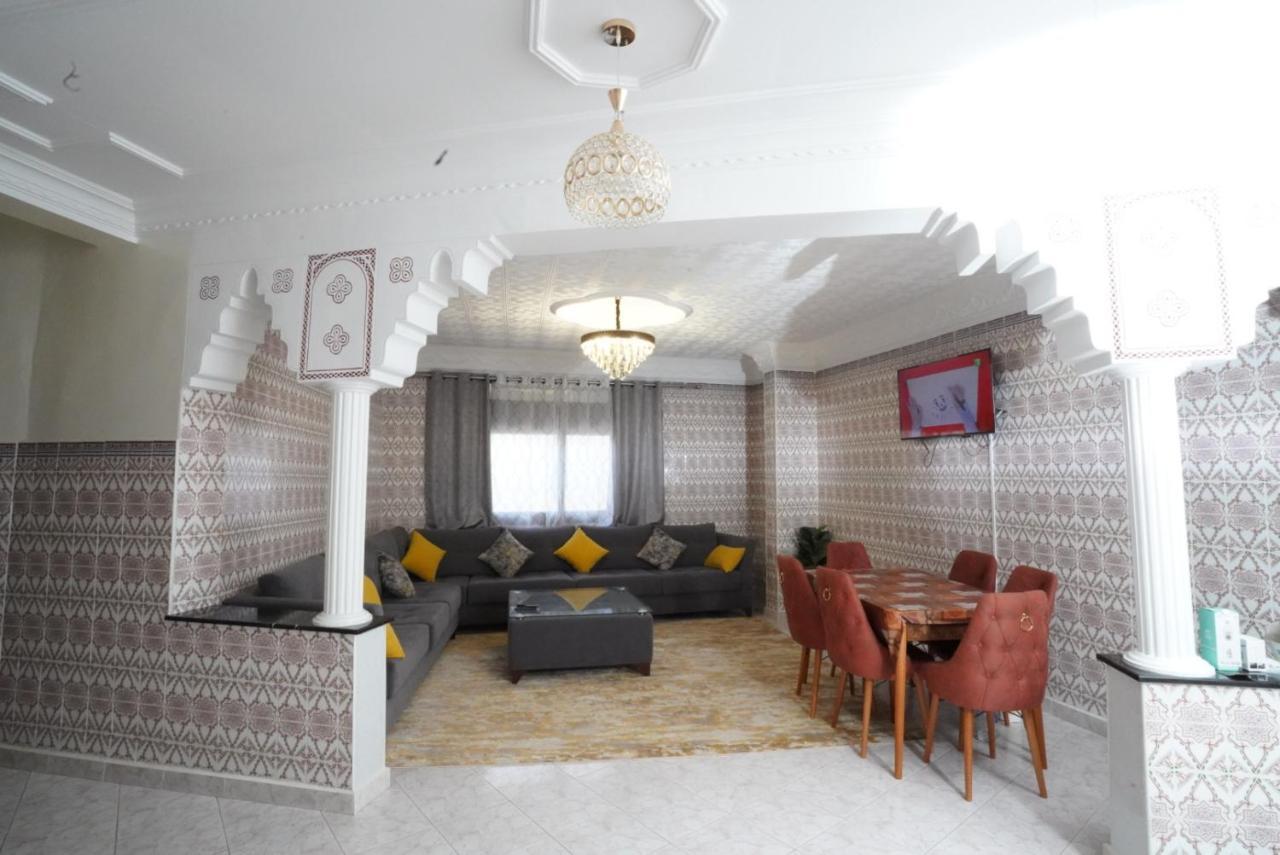 Apartment Oumnia 1 - City Center Tanger Luaran gambar