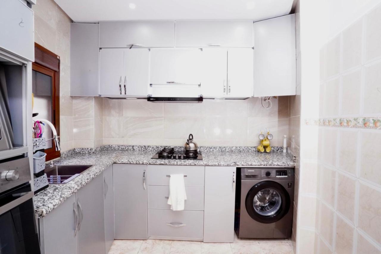 Apartment Oumnia 1 - City Center Tanger Luaran gambar