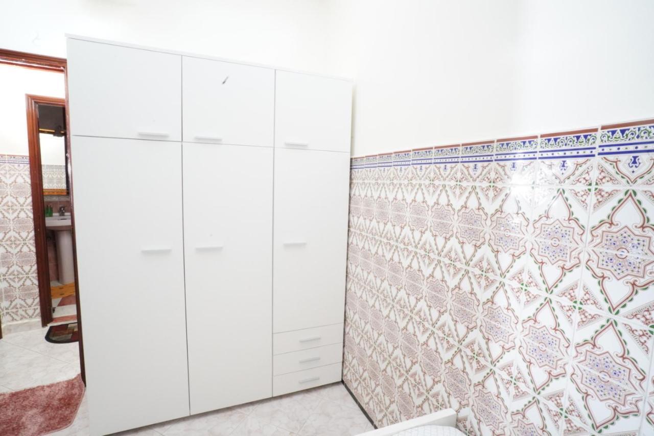 Apartment Oumnia 1 - City Center Tanger Luaran gambar